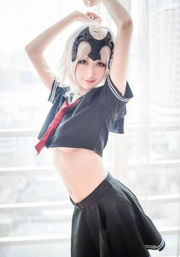 官场美艳春色秘史